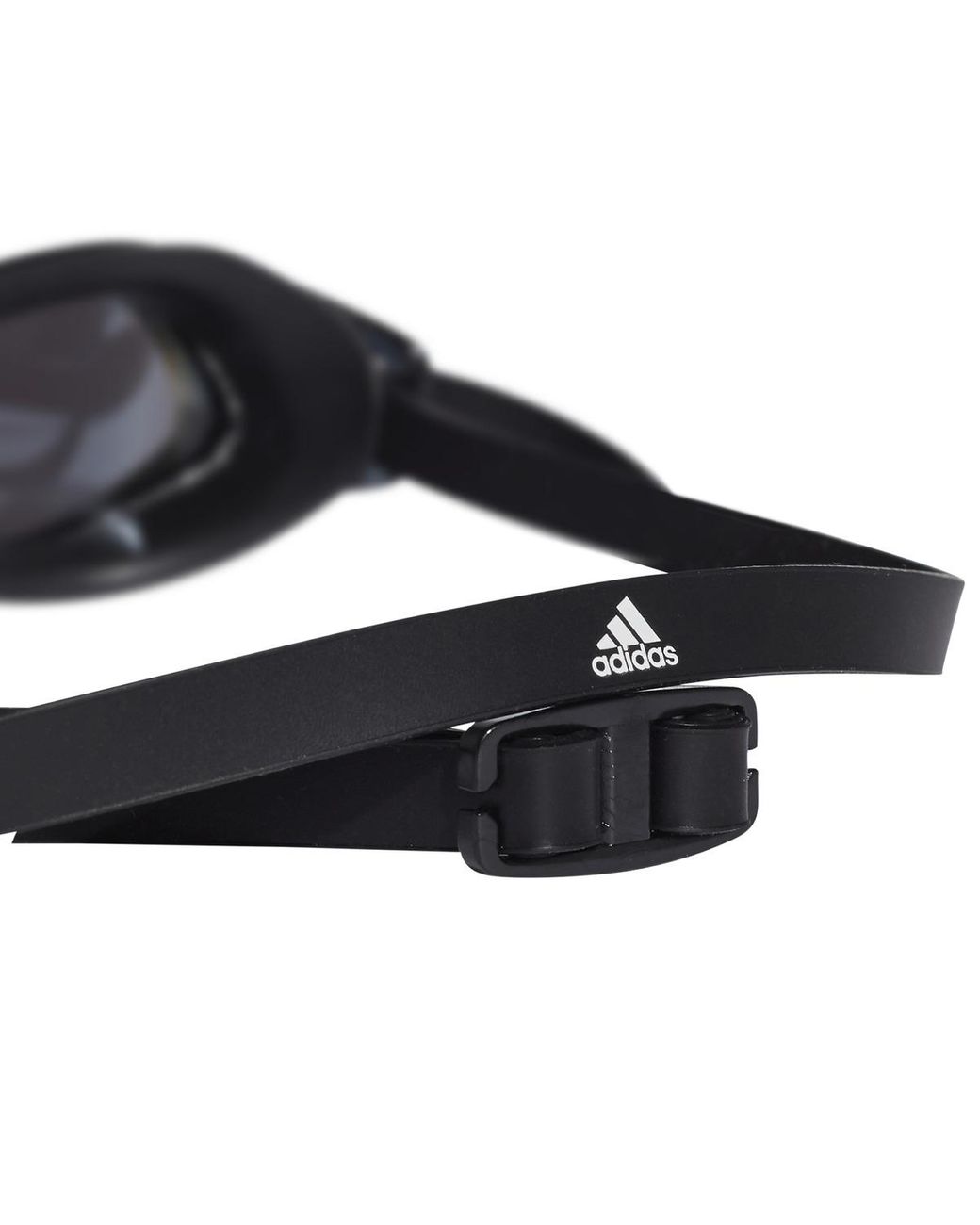 adidas persistar cmf