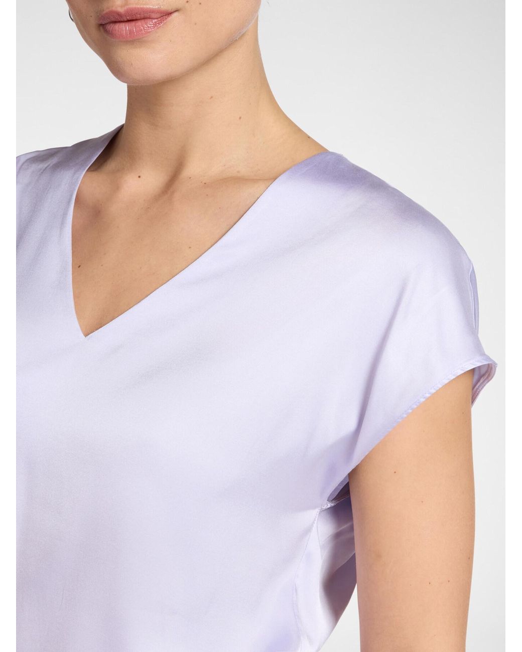 Blusa in raso con scollo a V di Elena Miro in White