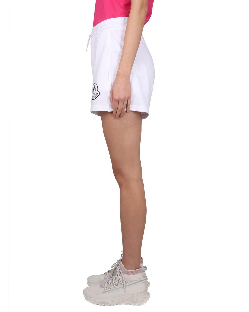 SHORT IN COTONE CON PATCH LOGO di Moncler in White