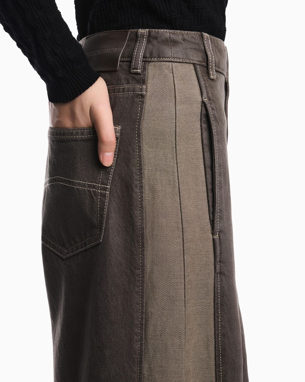 Emporio Armani Gray Five-Pocket Wide-Leg Denim Pants With Relaxed Fit