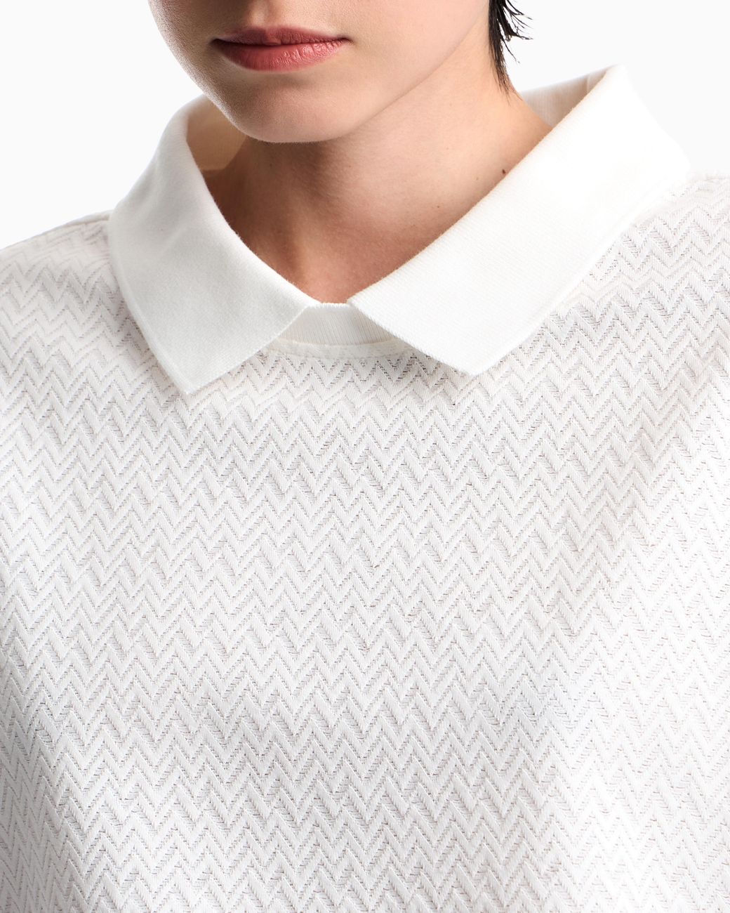 Emporio Armani White Short-Sleeve Shirt With Double Collar And Chevron Pattern