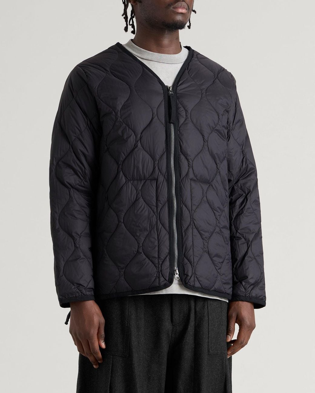 Taion Black Military Zip V-Neck Softshell Down Jacket for men