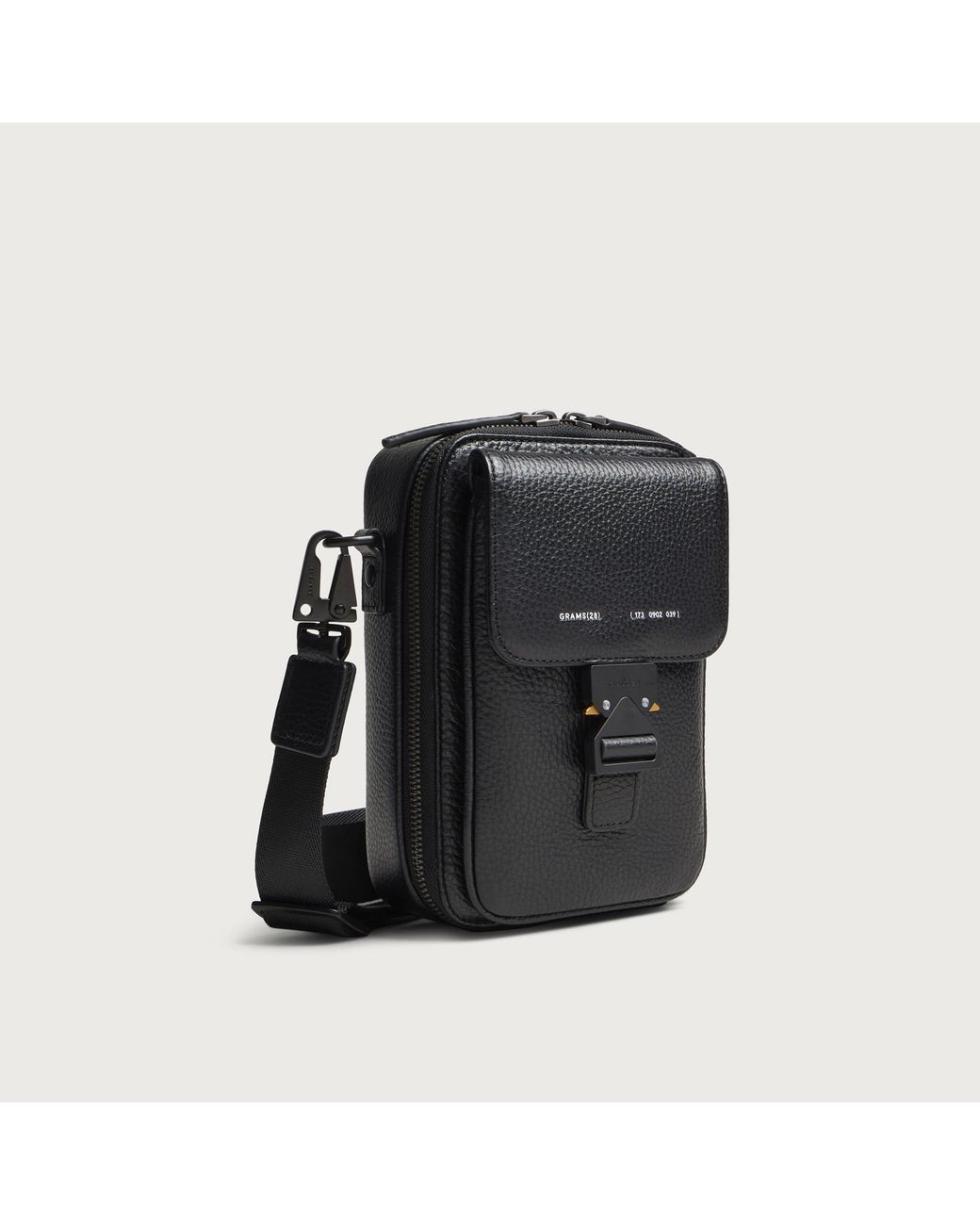 GRAMS28 Black 173 Vertical Sling for men