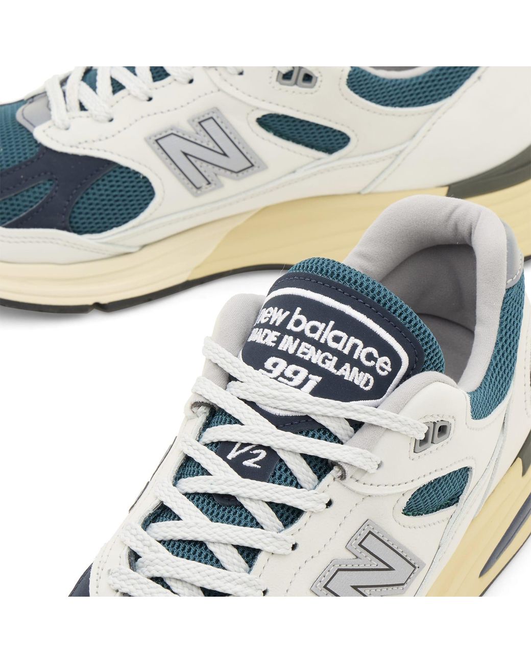 New Balance Blue 991V2 Sneaker