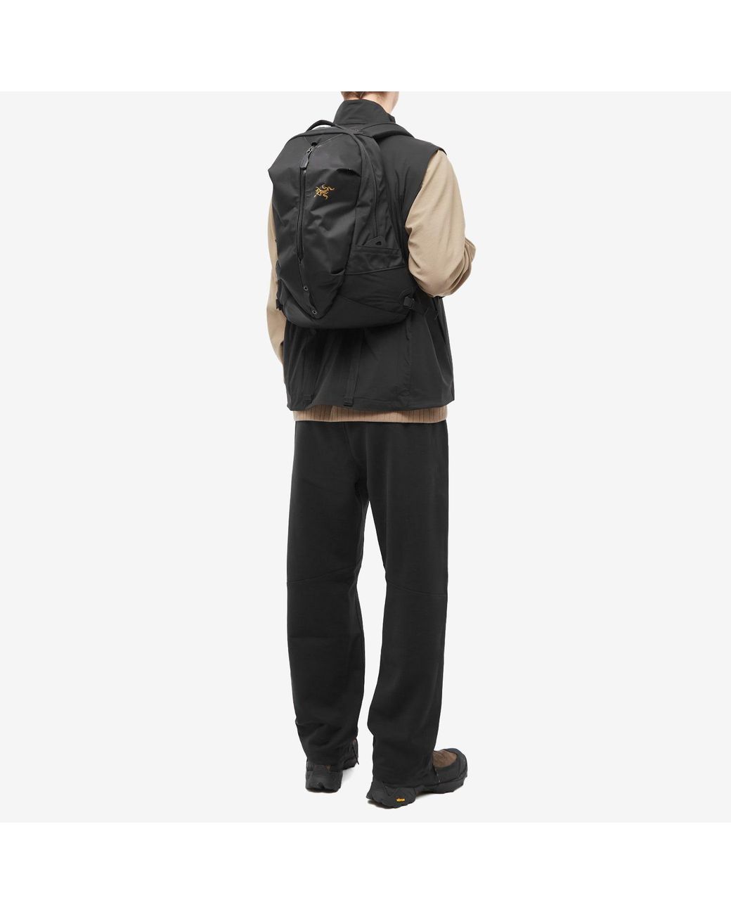 arcteryx-Black-Arro-16-