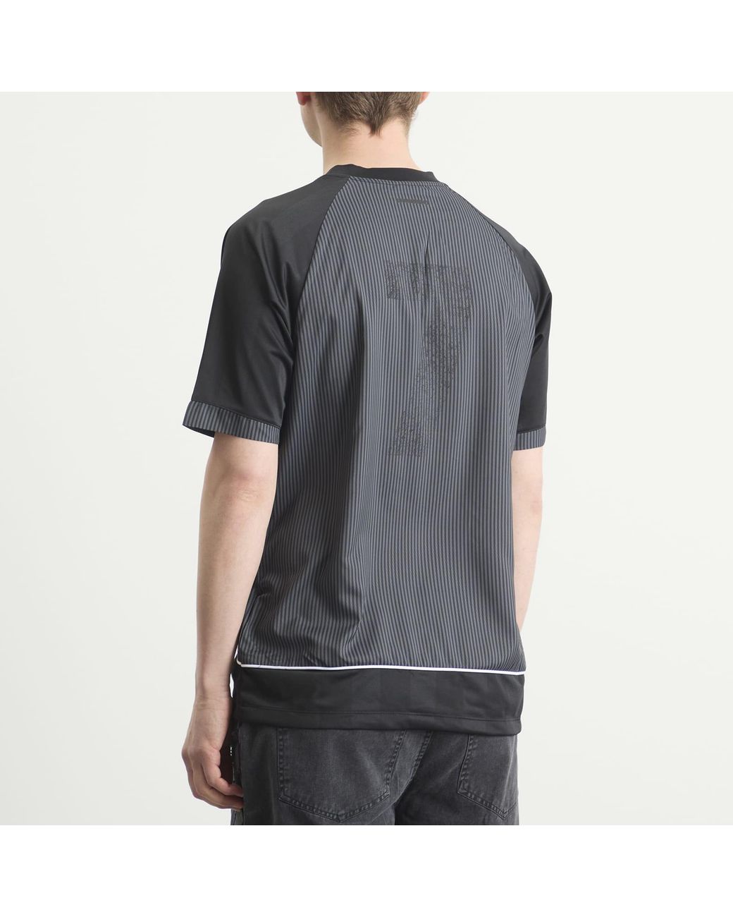 Umbro Black Panelled Raglan Shirt for men