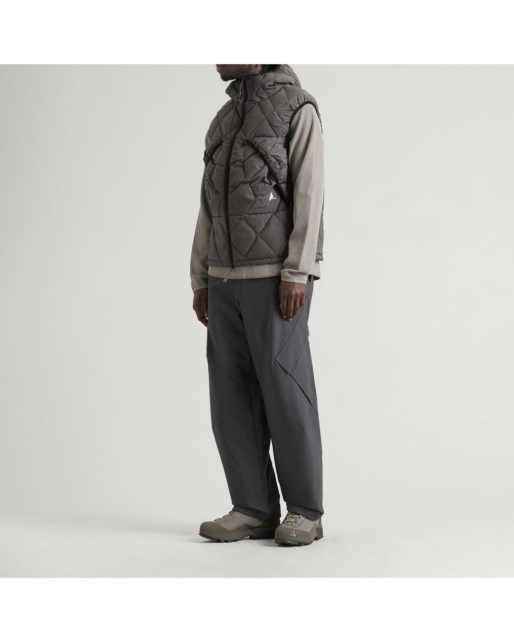 Roa Gray Nuna 800 Fill Power Pinstriped Down Vest for men