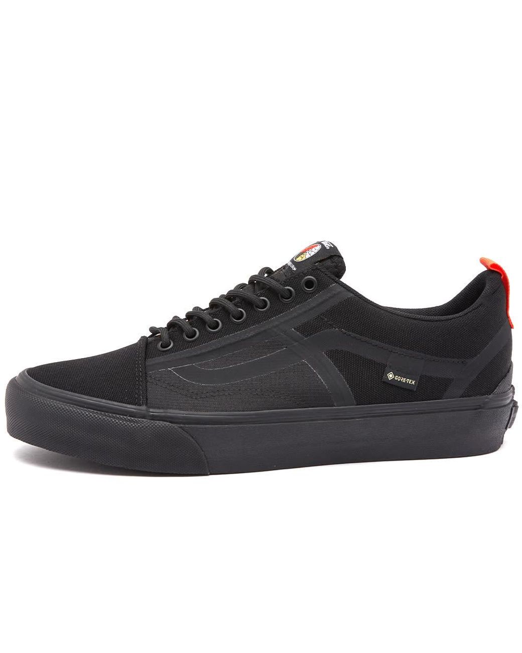 Vans Vault X Raeburn Ua Old Skool Gtx Vr3 Sneakers in Black for