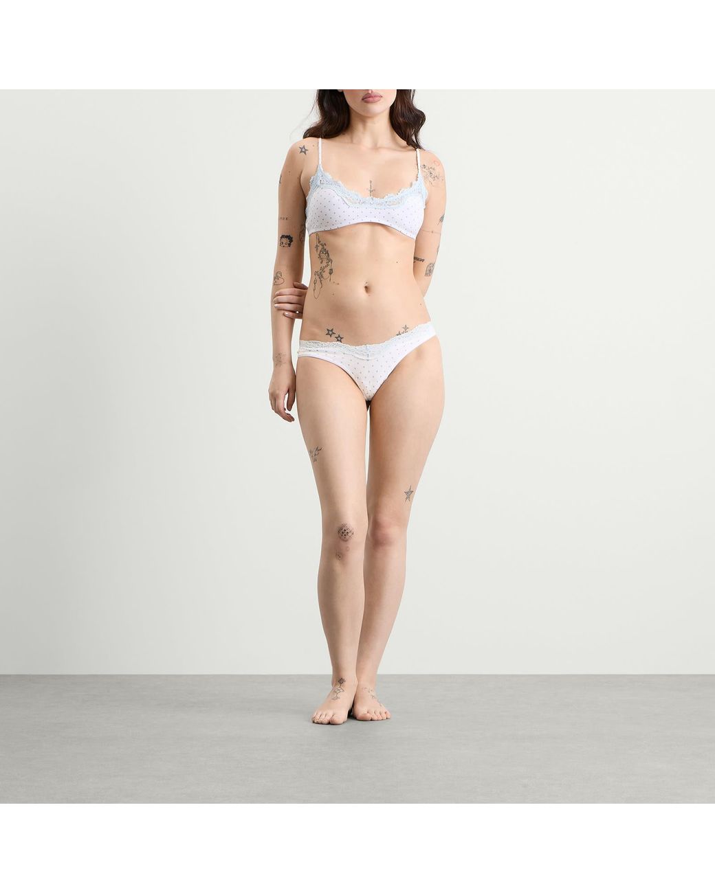 Skims White Fits Everybody Lace Dipped Thong