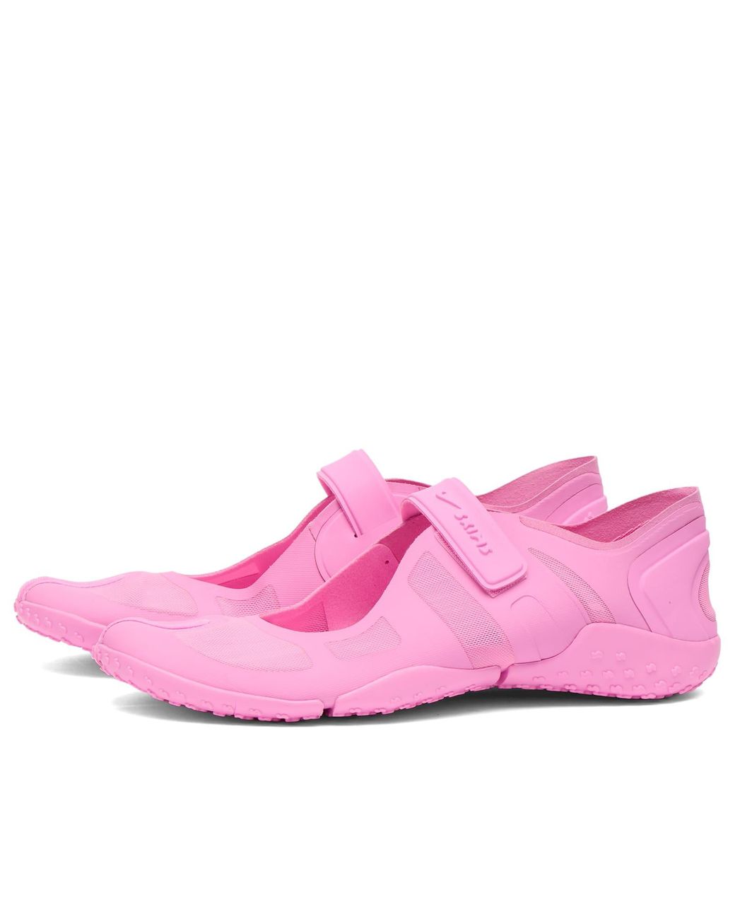Nike Pink X Skims Mesh Rift Sneaker