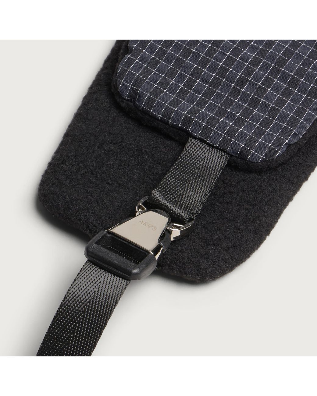 Arc Black Momentary Hat