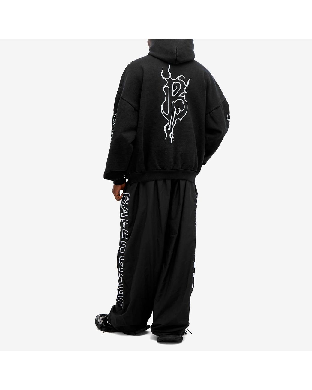 【BALENCIAGA】Darkwave特大パーカー pjG98yxdhniJ.jpg?width=768