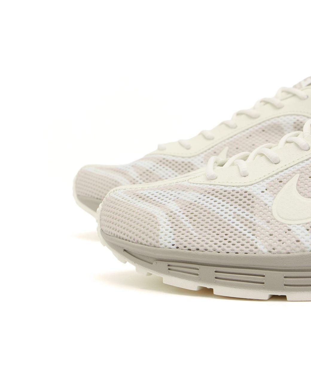 Nike White W Zoom Streak 3 Sneaker
