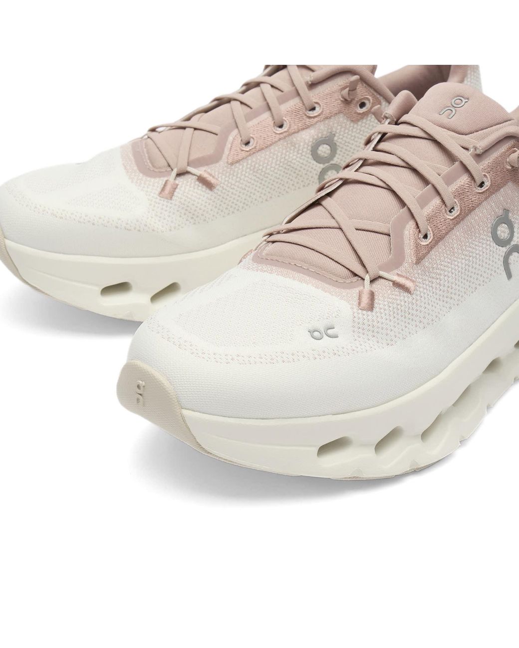 On Shoes White Cloudtilt Sneaker