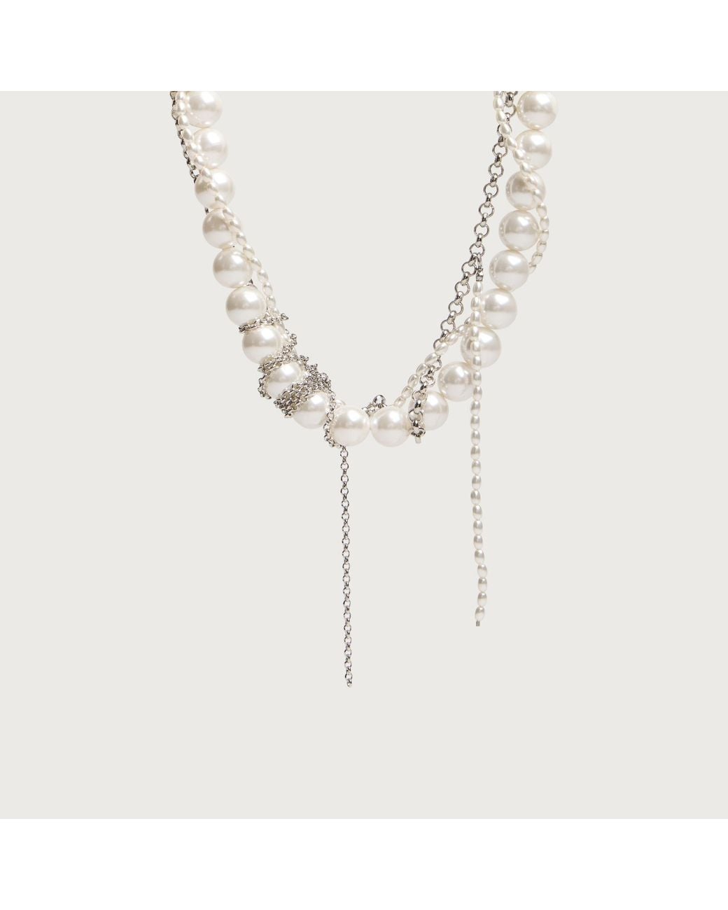 Justine Clenquet White Nicole Choker