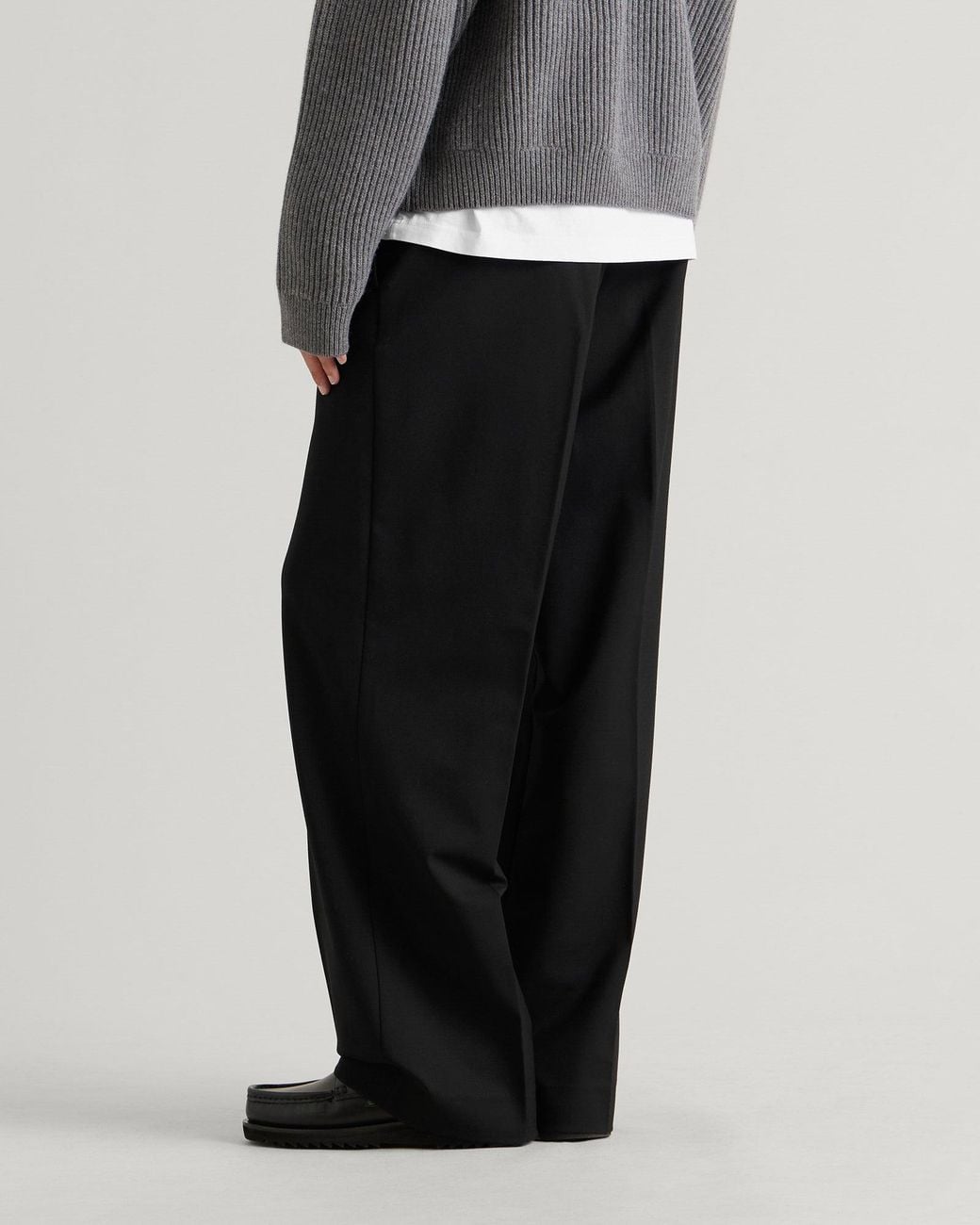 Wax London Piper Wool Blend Pleated Trousers in Black for Men | Lyst