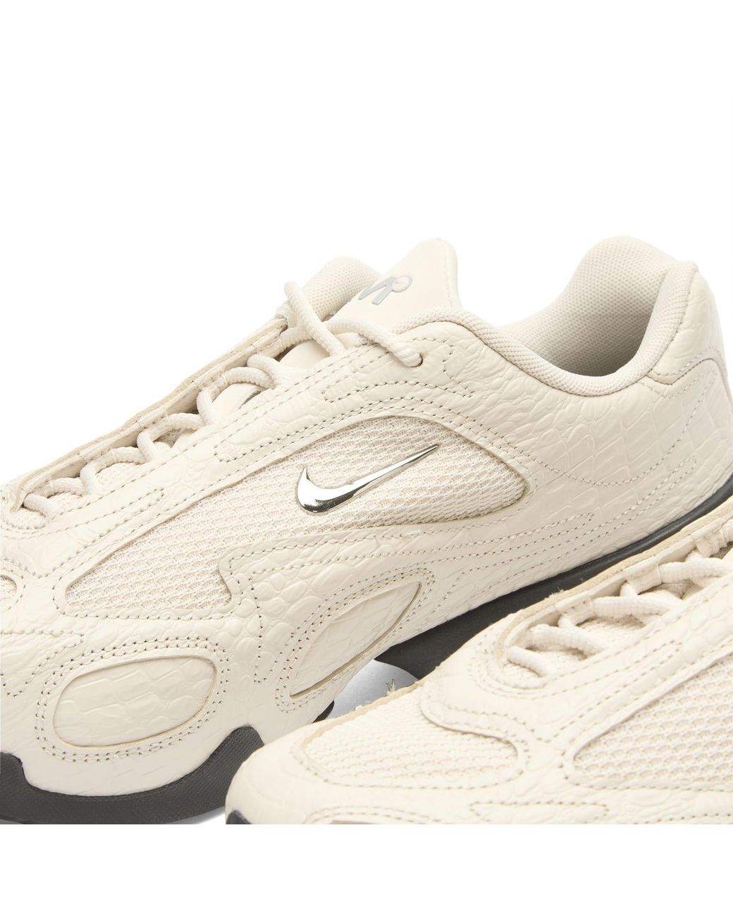 Nike White Air Max Muse Se Sneaker