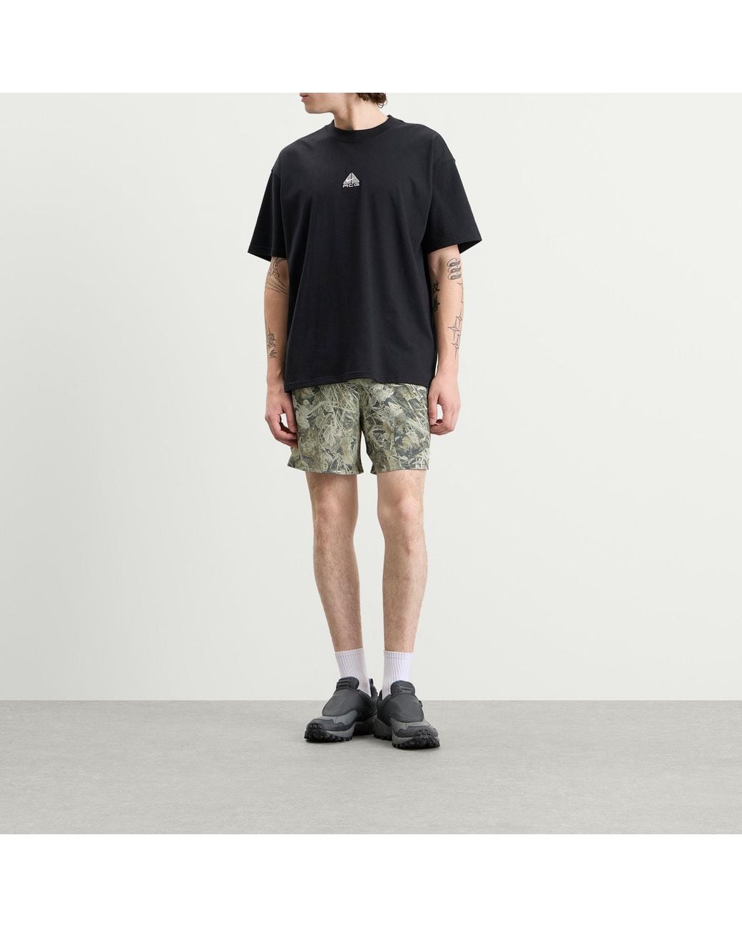 Nike Green Acg Essential 6" Camo Short for men