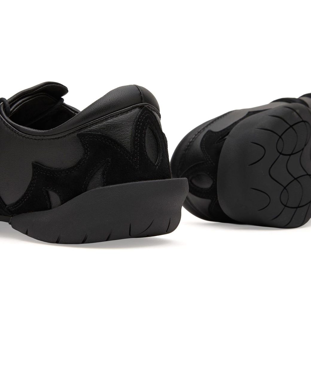 Y-3 Black Regu 2002 Sneakers
