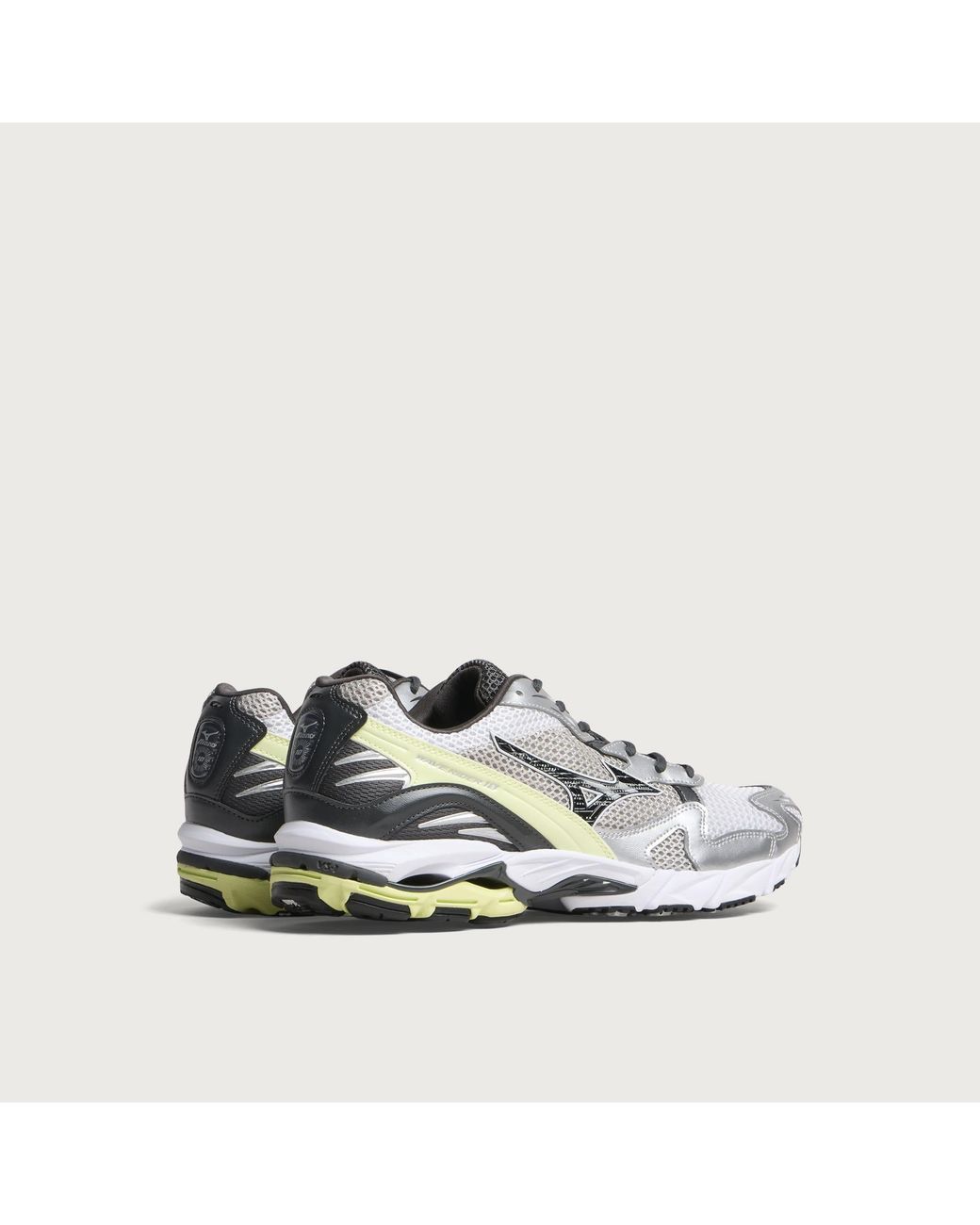 Mizuno White Wave Rider 10 Sneaker