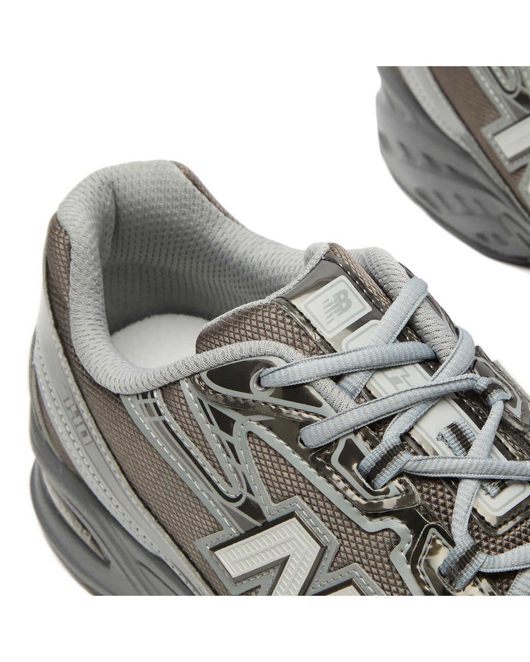 New Balance Gray 740 Sneaker