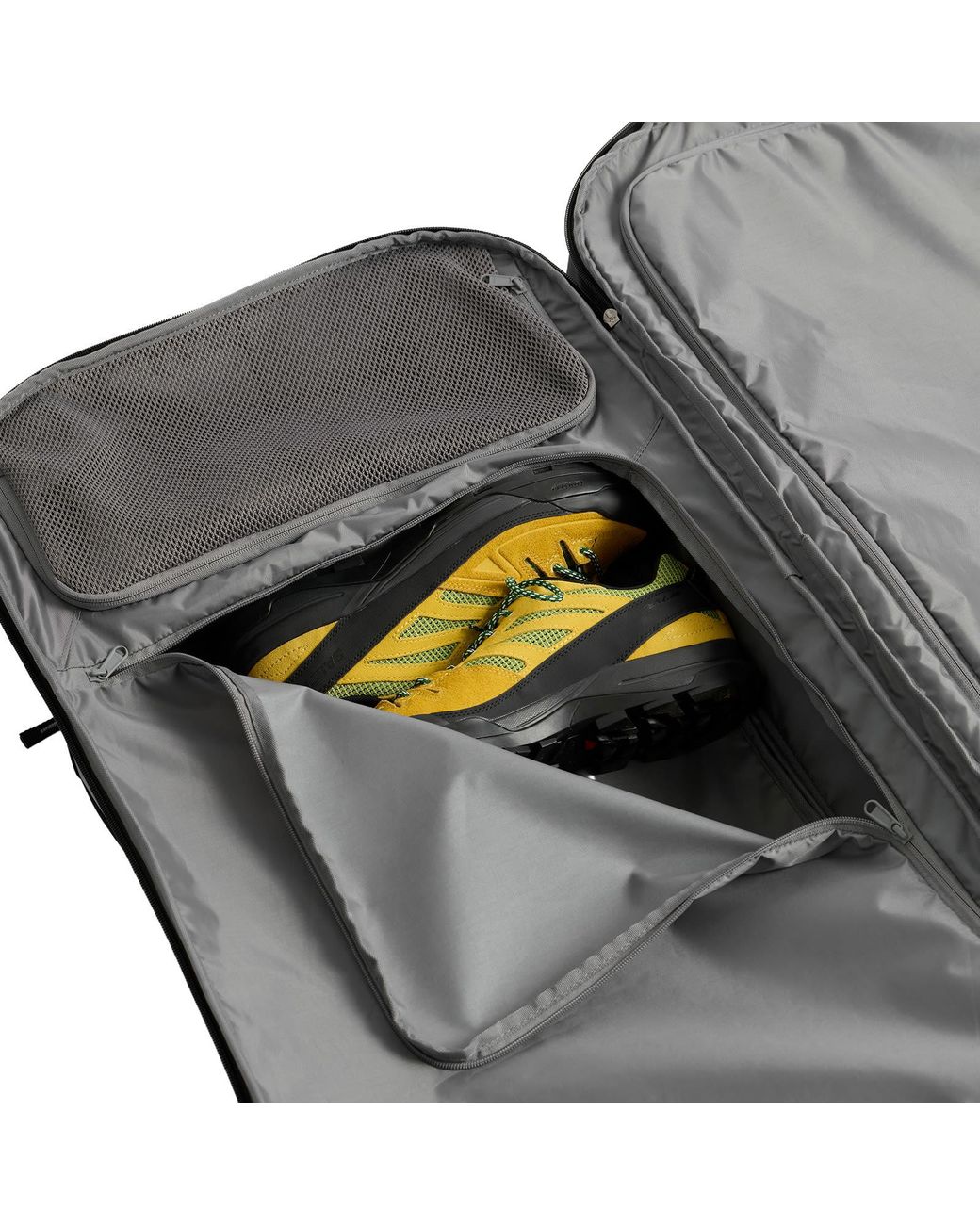 Eastpak Black Transit'R Pro Luggage Case