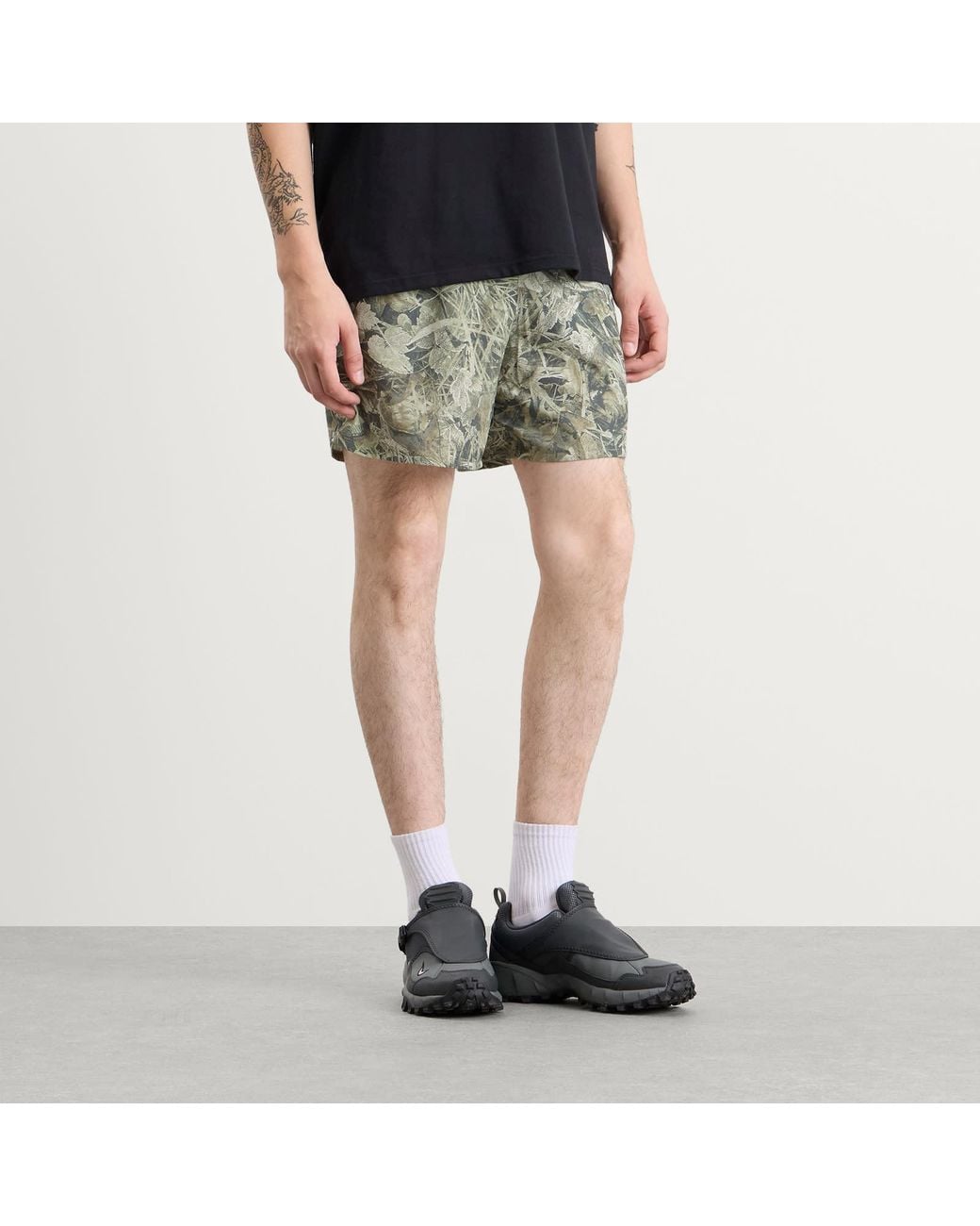 Nike Green Acg Essential 6" Camo Short for men