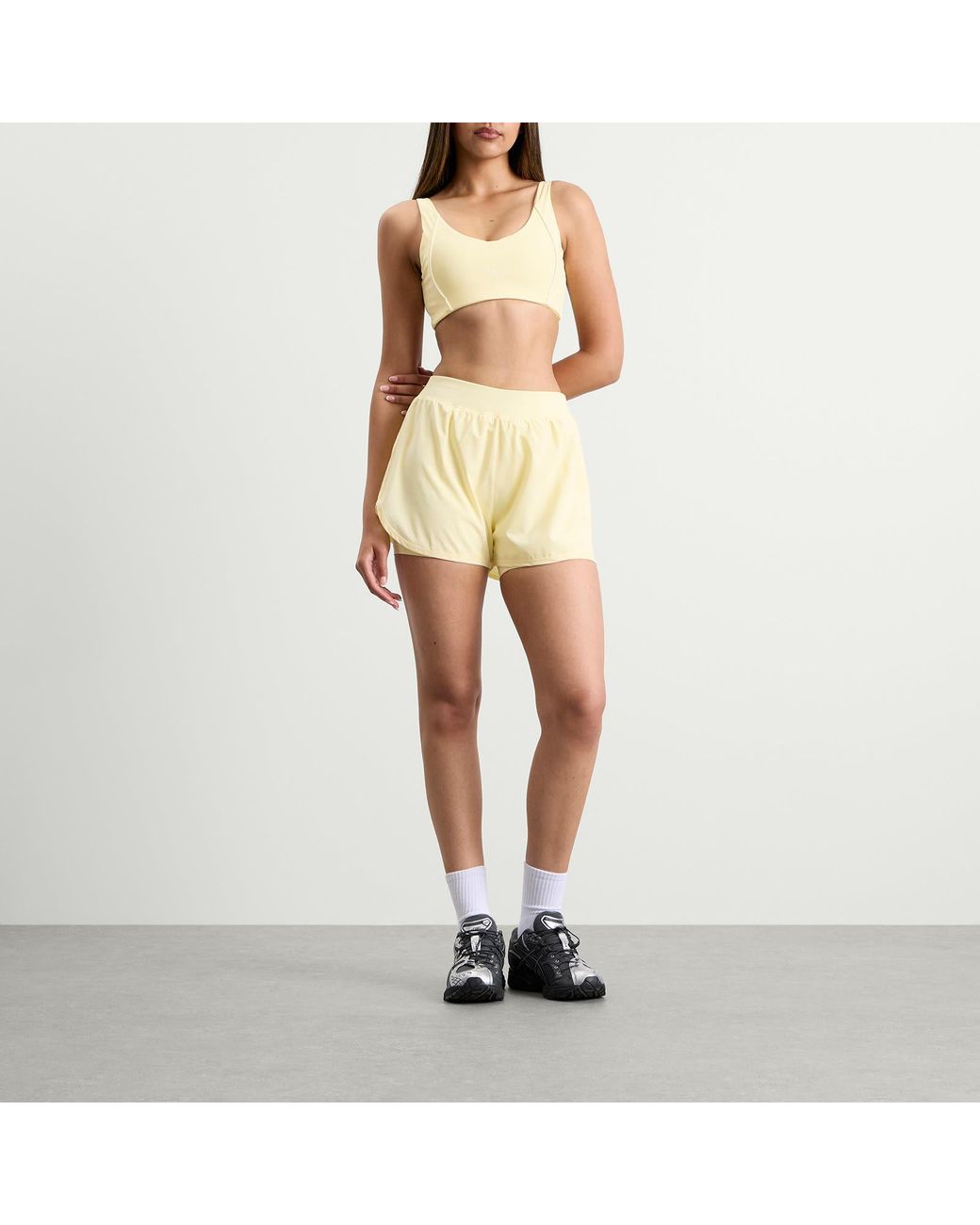 Tala Natural Skinluxe Contrast Piping Sports Bra