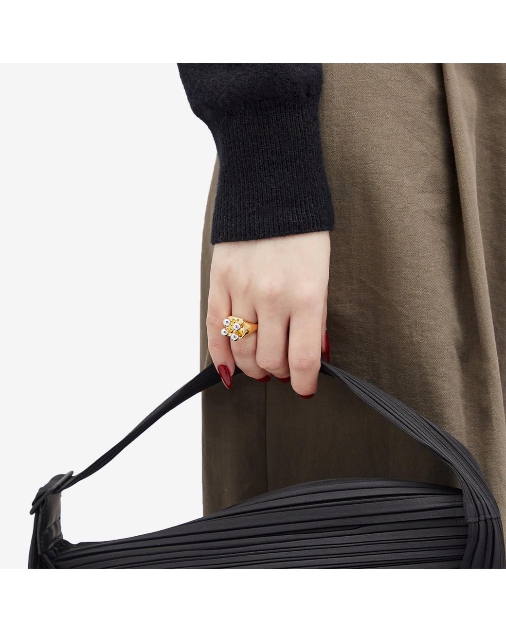Missoma Atomic Petals Spinning Signet Ring in Metallic | Lyst
