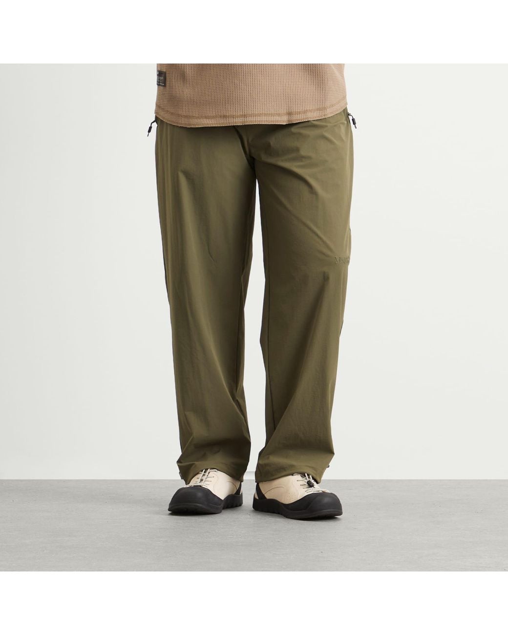 Mellow Clo Green Everyday Stretch Nylon Trousers for men