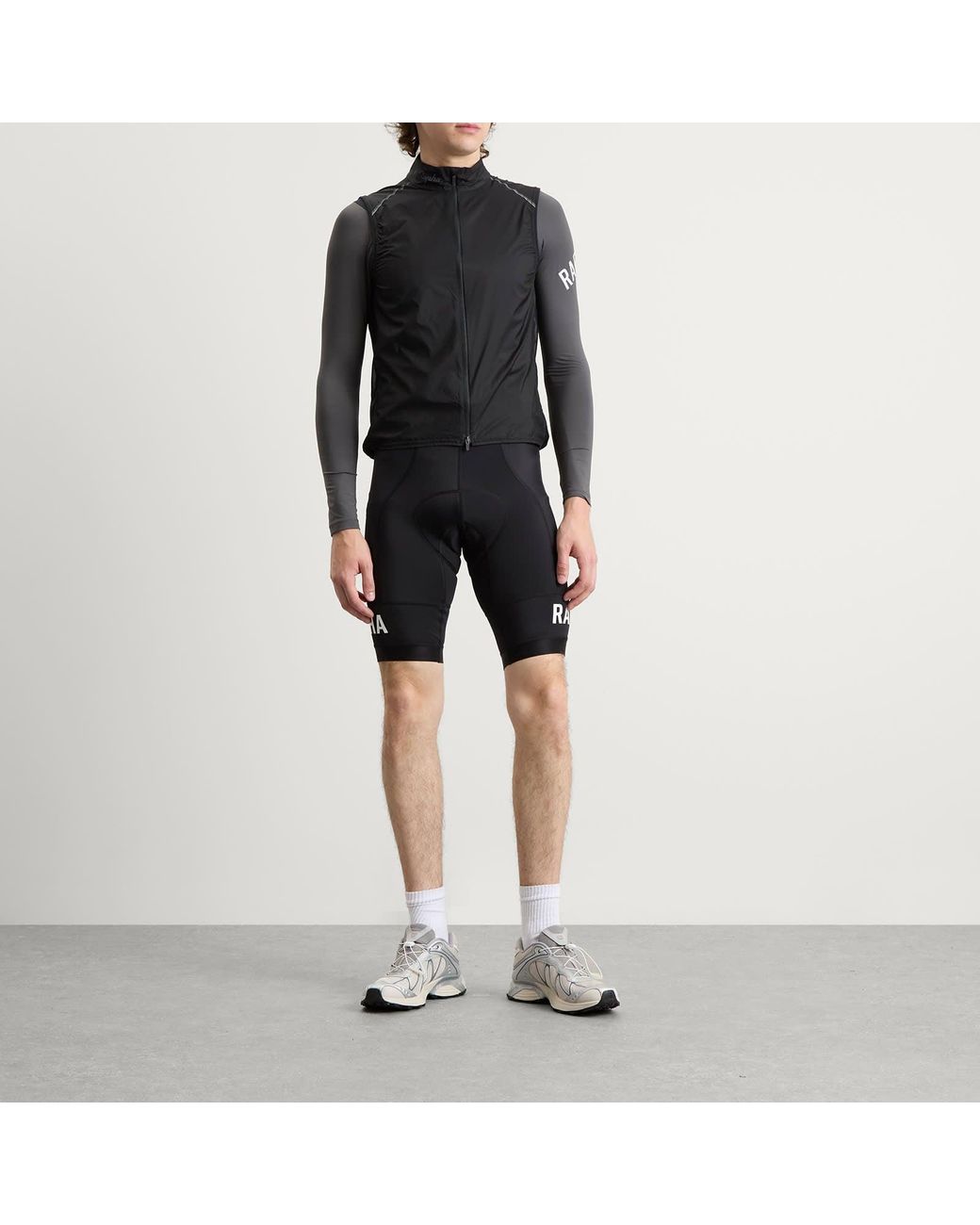 Rapha Black Brevet Element Gilet Jacket for men