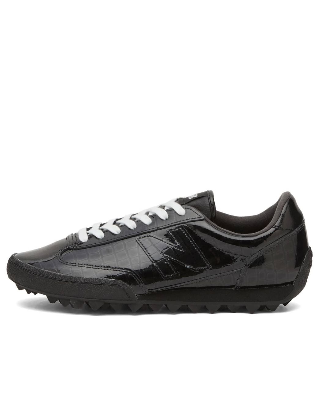 New Balance Gator Run Sneakers in Black | Lyst