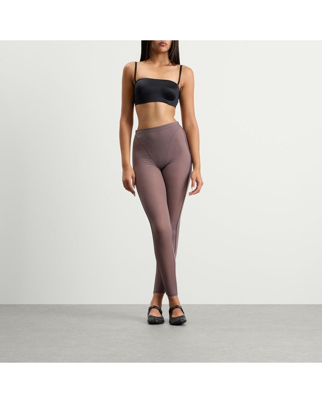 Nike Brown X Skims Weightless Layers V-Panel Legging 26 Inch