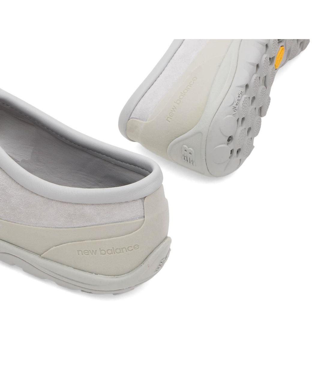 New Balance Gray Mt10 Sneaker