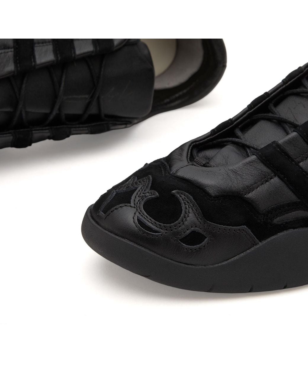Y-3 Black Regu 2002 Sneakers