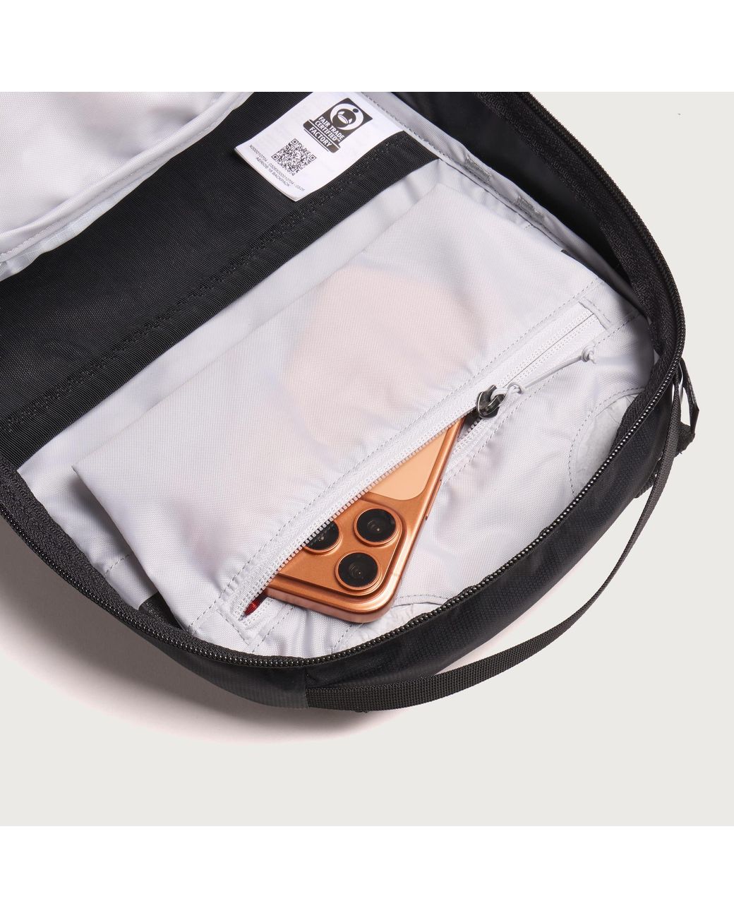 Arc'teryx Black Aerios 18 Backpack