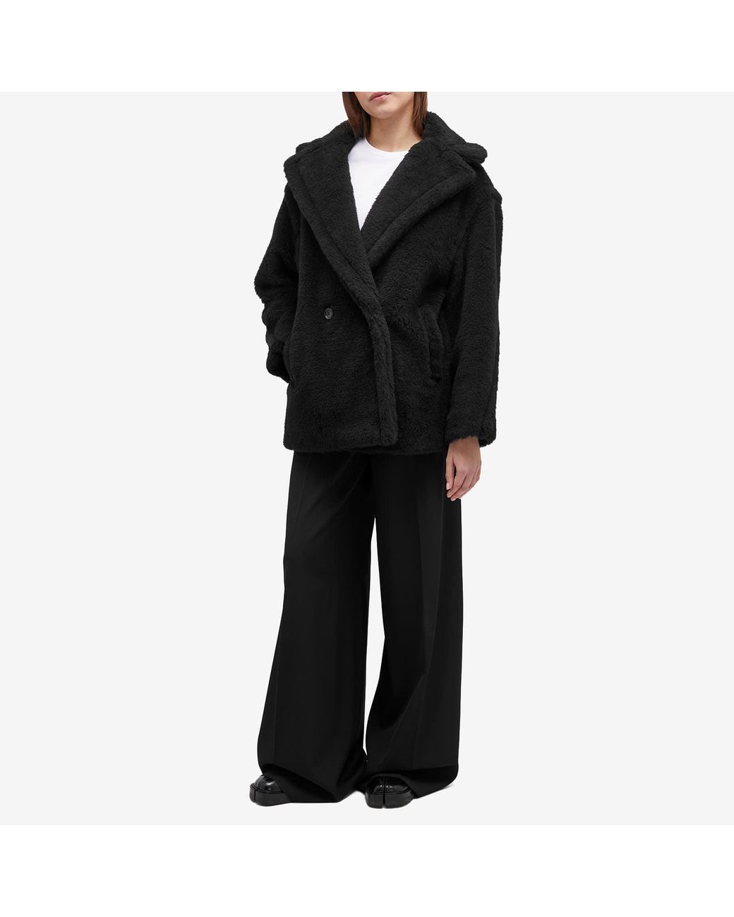 Max Mara Fuxia Oversized Fluffy Coat in Black | Lyst