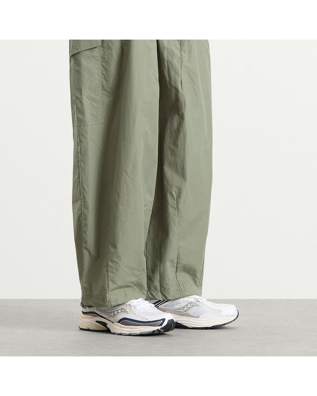 Saucony White Progrid Omni 9 Sneaker for men