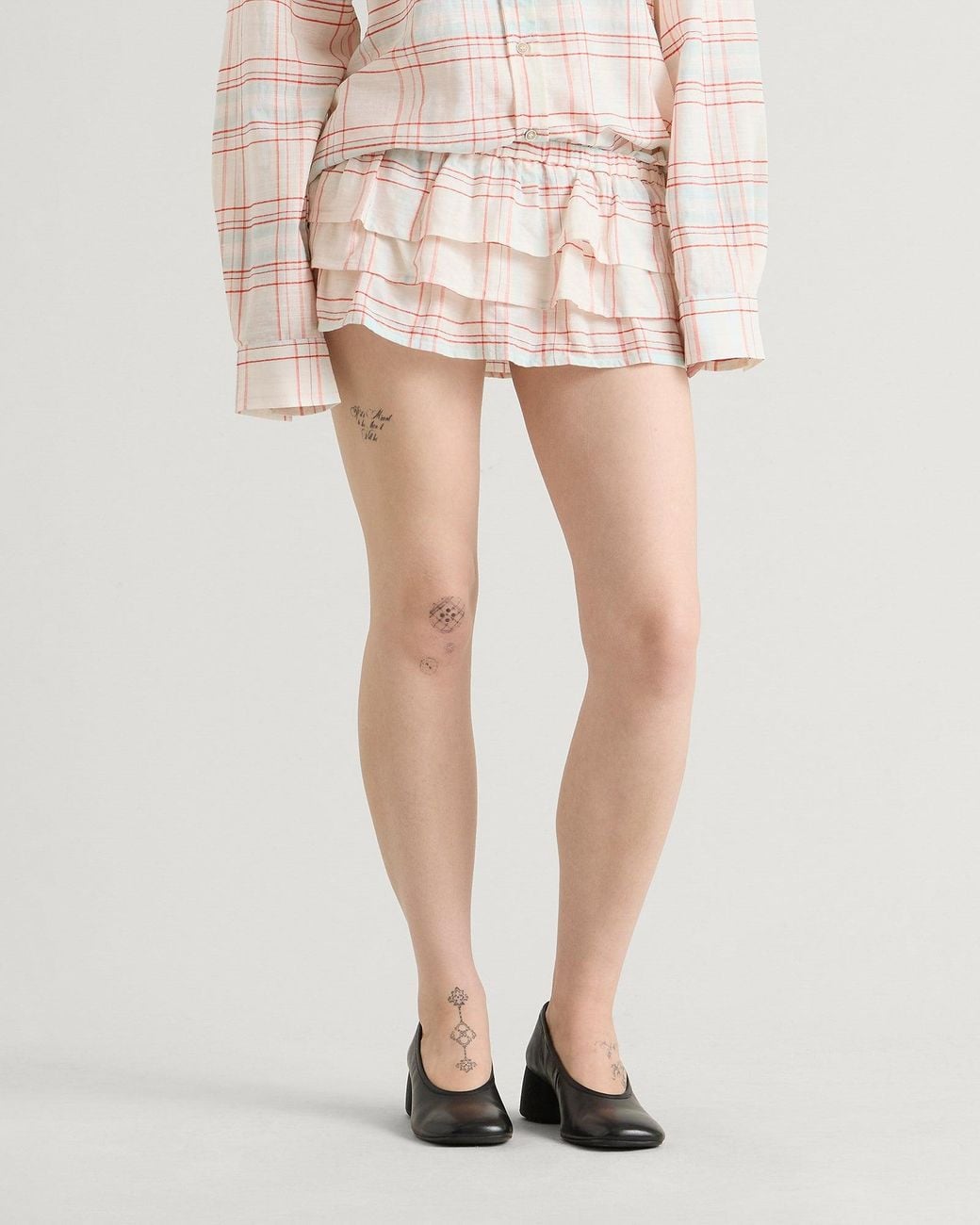 GIMAGUAS Jardin Checks Shorts in Natural | Lyst