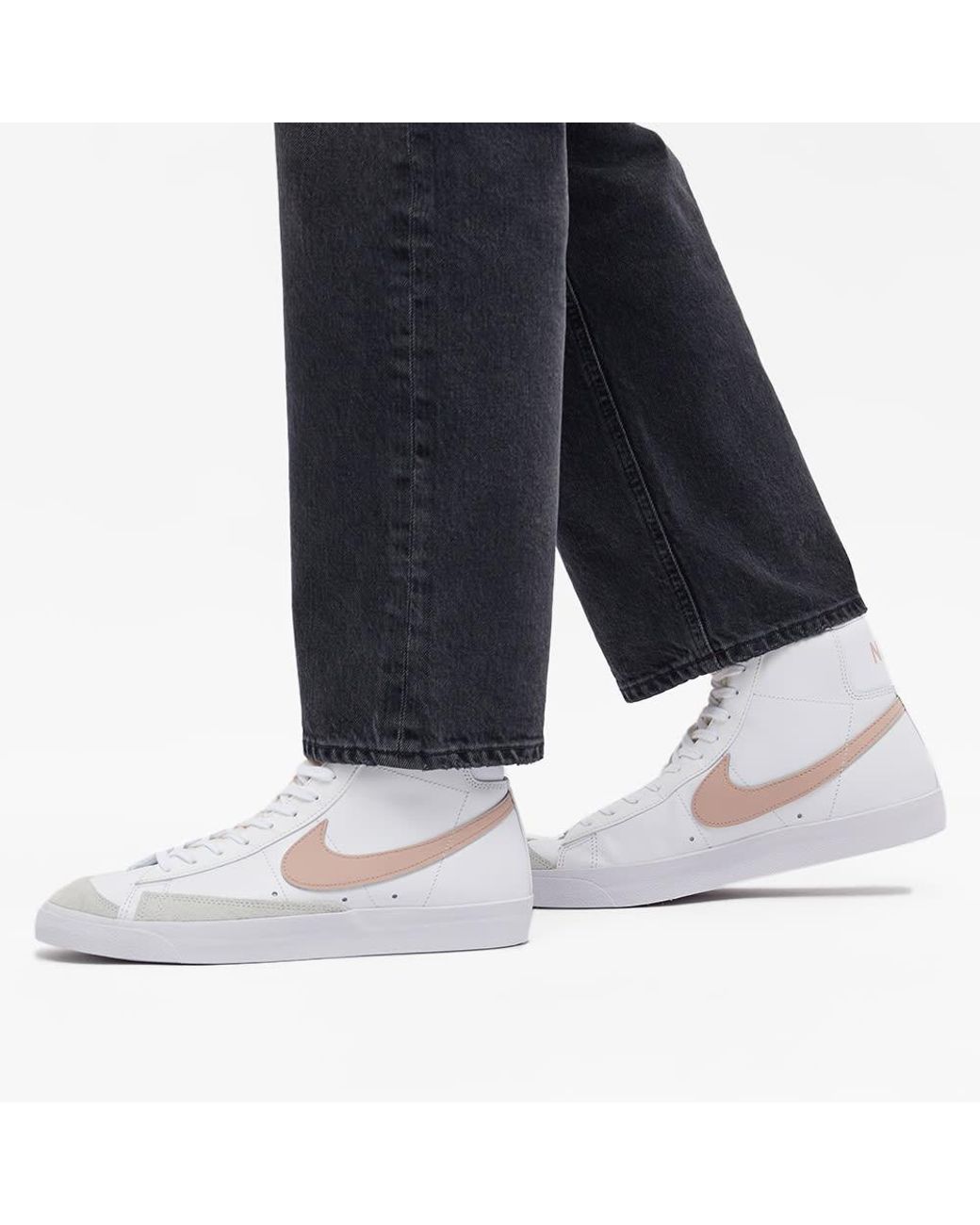 Nike Blazer Mid 77 W Sneakers in White | Lyst
