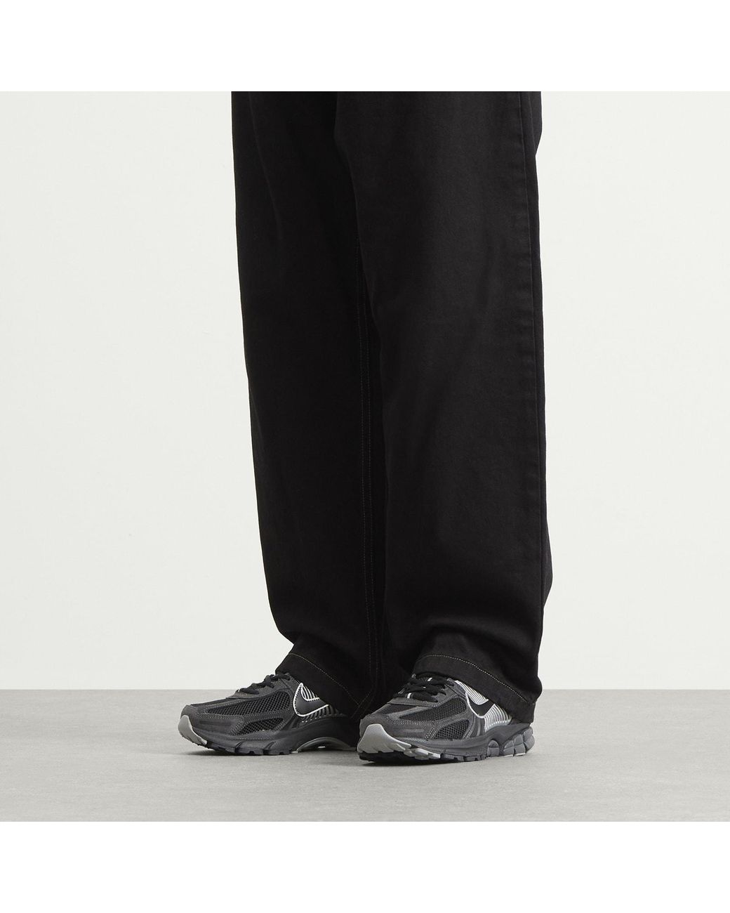 Nike Black Zoom Vomero 5 Sneaker for men