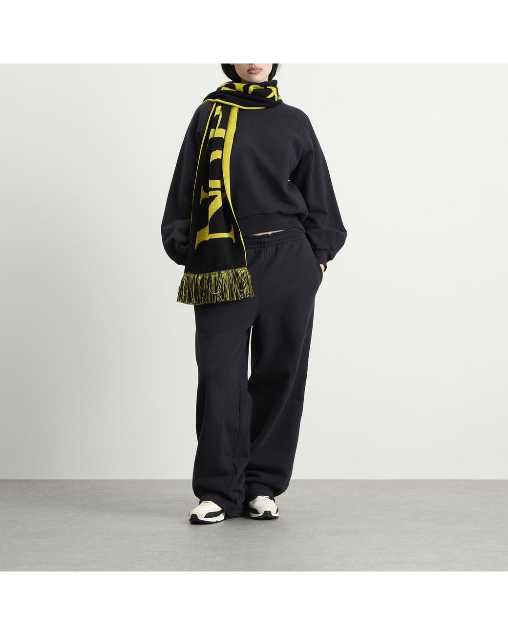 No Problemo Black Scarf