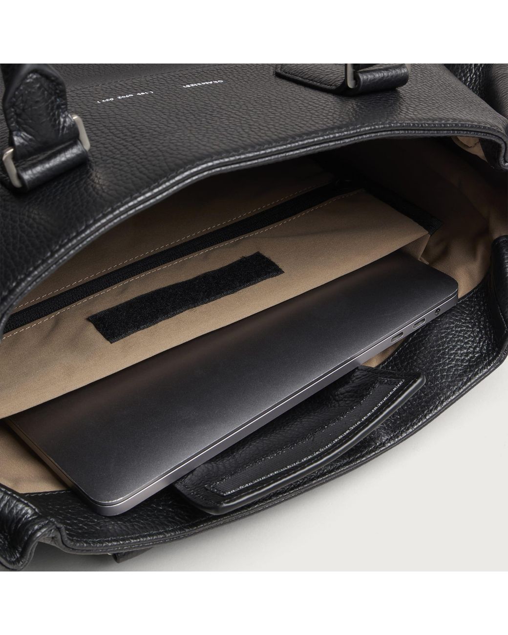 GRAMS28 Black 185 Vertical Tote Bag for men