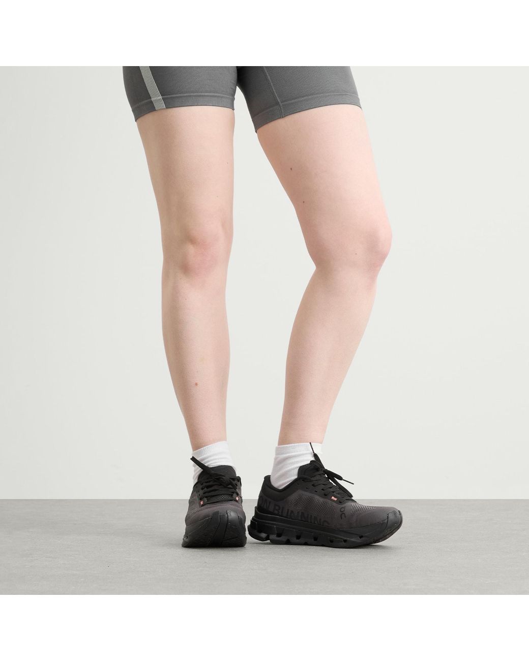 On Shoes Black Cloudflow 5 Sneakers
