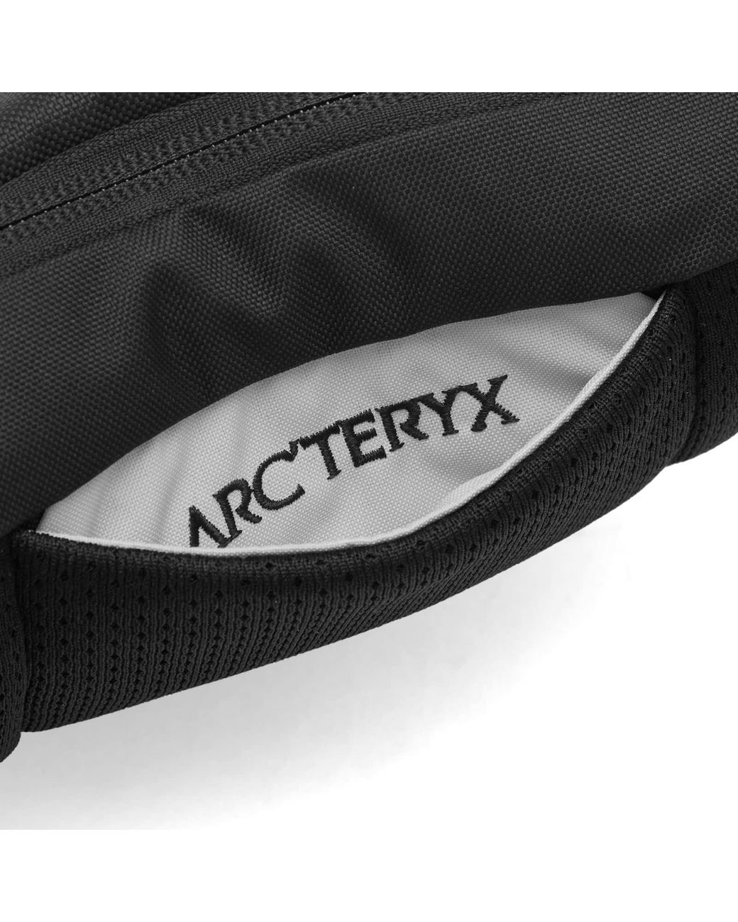 Arc'teryx Mantis 1 Small Waist Pack in Black for Men | Lyst