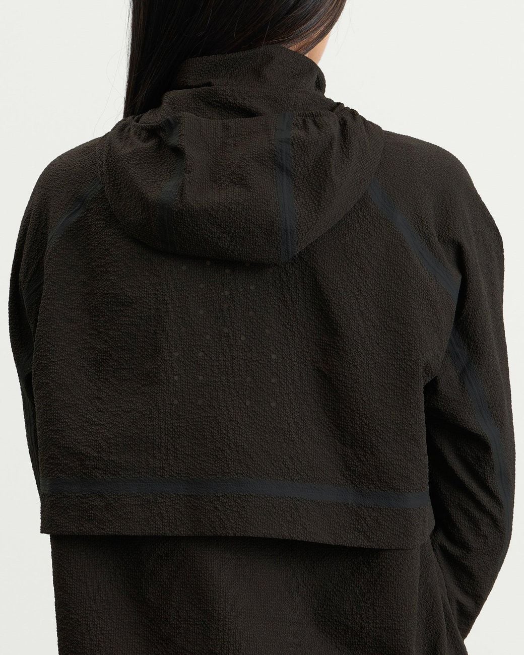 On Shoes Black Performance Volt Jacket