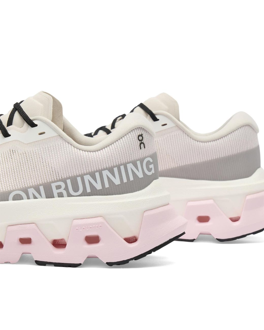 On Shoes White Cloudmster 3 Hyper Sneaker