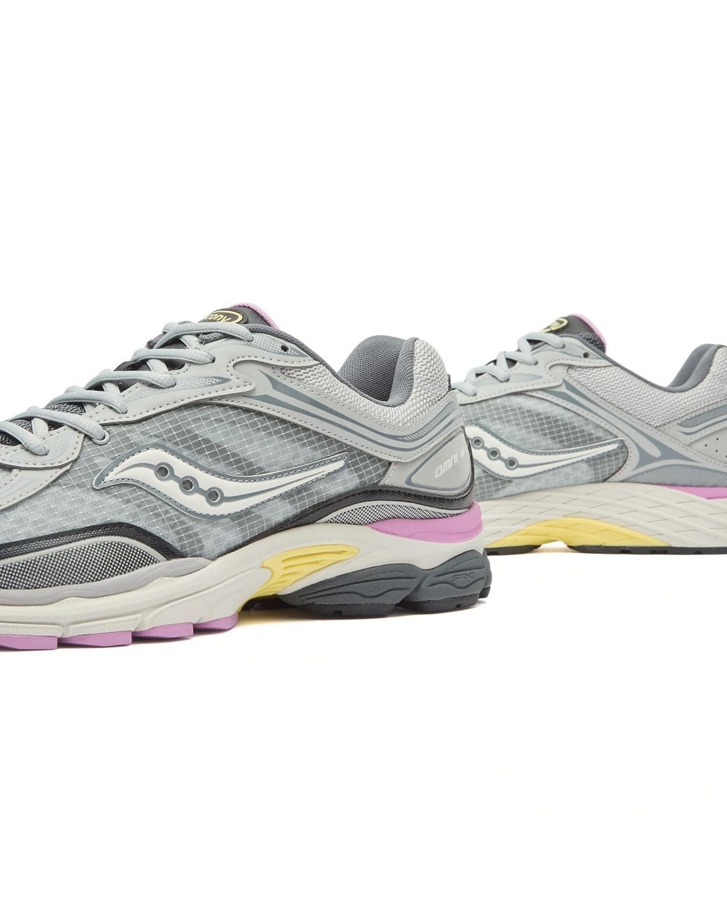 Saucony White Progrid Omni 9 Sneaker for men