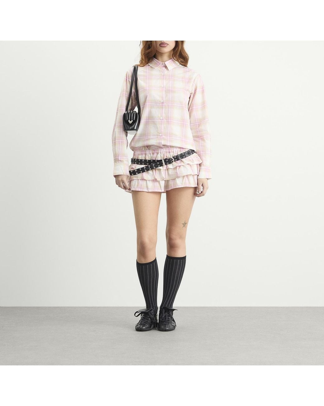 GIMAGUAS Pink Jardin Shorts