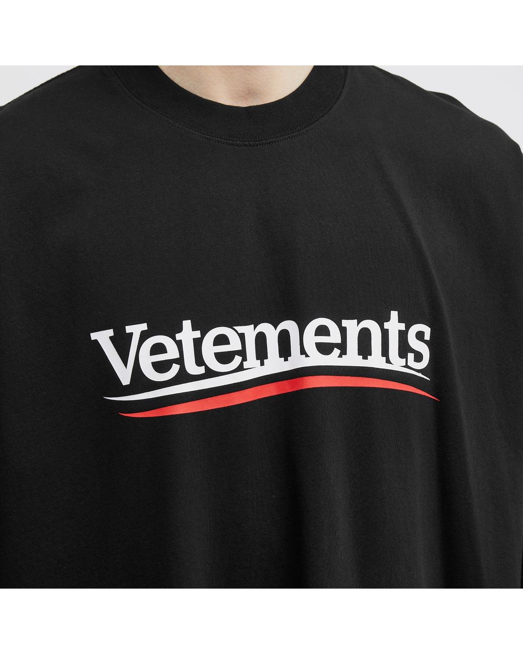 vetements-Black-Campaign-Logo-